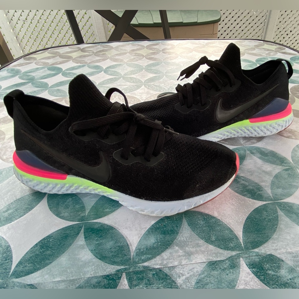 Nike Epic React Flyknit 2 Mens size 11US